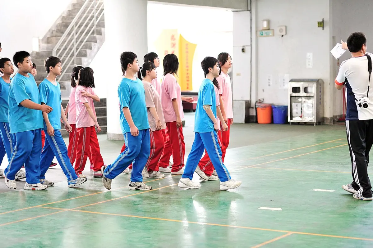 Attendance Marker App - Teacher and students at Baozhong Junior High School