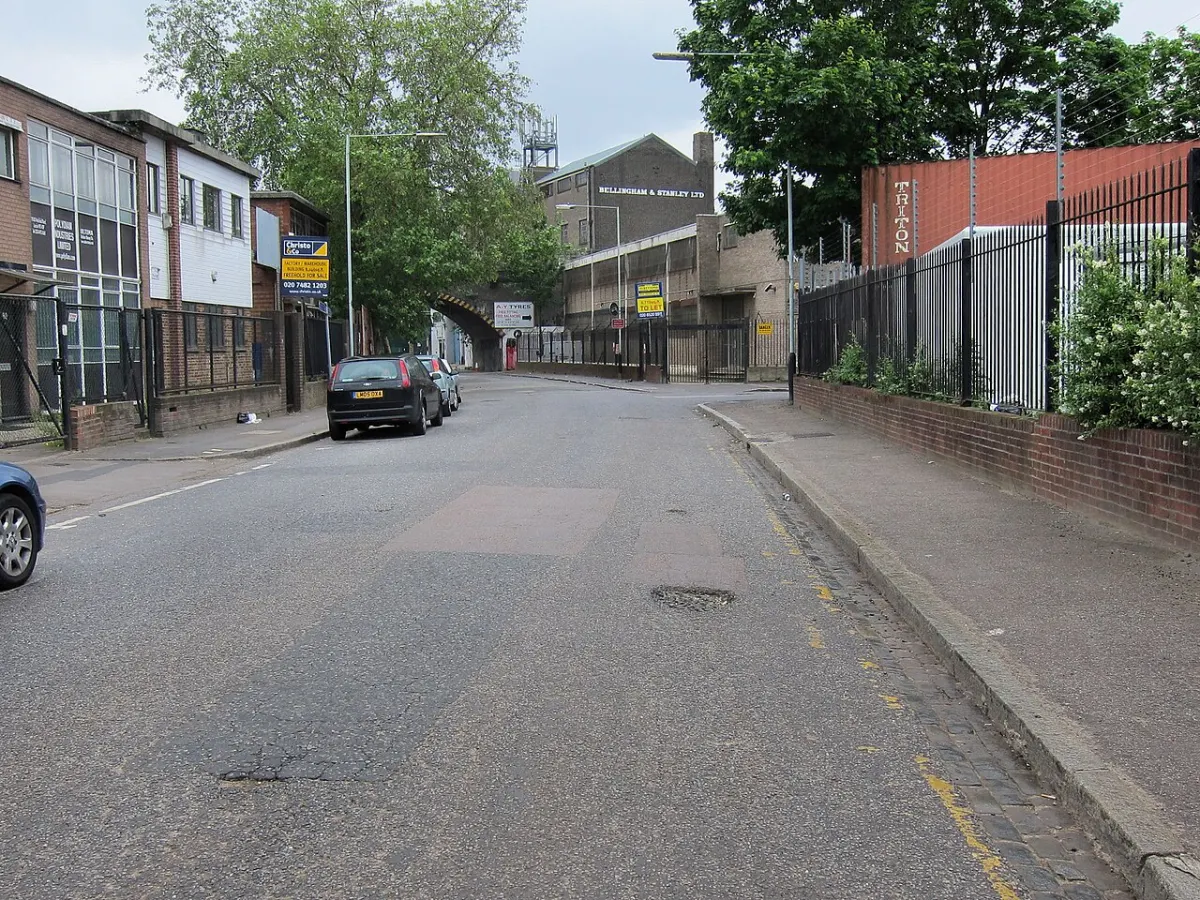Citizen Grievance Portal - Potholes - Markfield Road N15