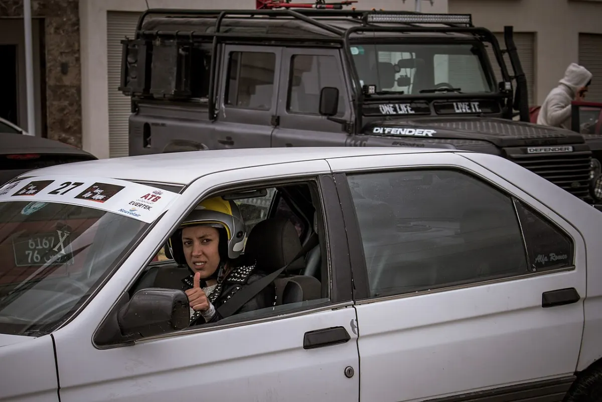 Drowsiness Detection System - Car Racing Driver
