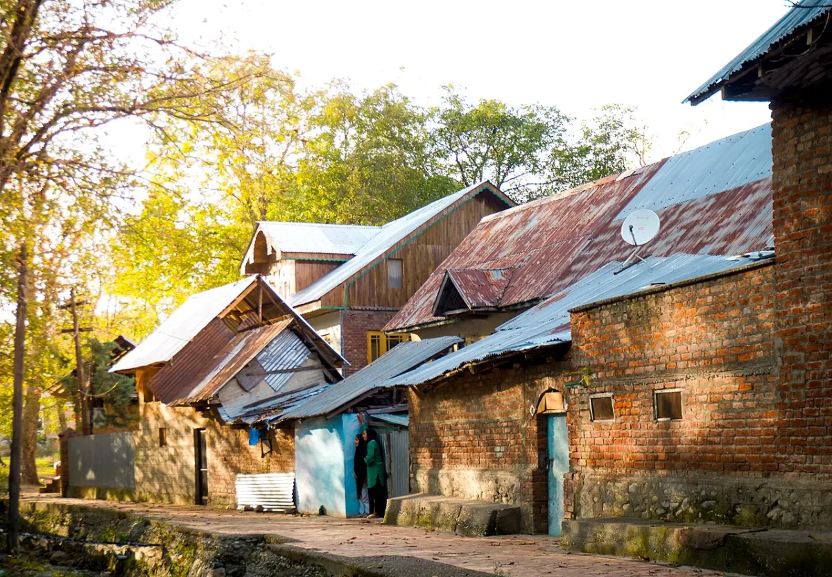 House Price Prediction - Residential houses in chenigund dooru verinag