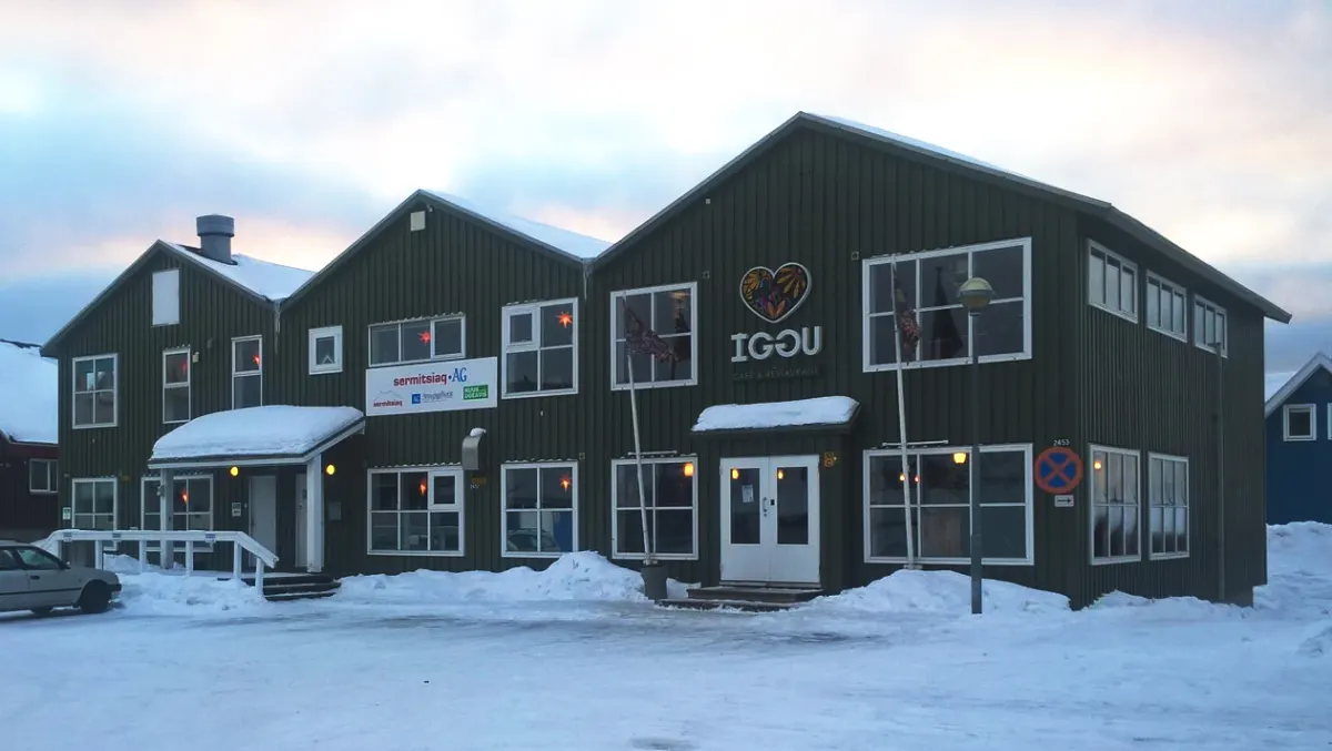 News Reader App - Headquarters of Greenlandic newspaper Sermitsiaq AG next to the pizzaria IGGU