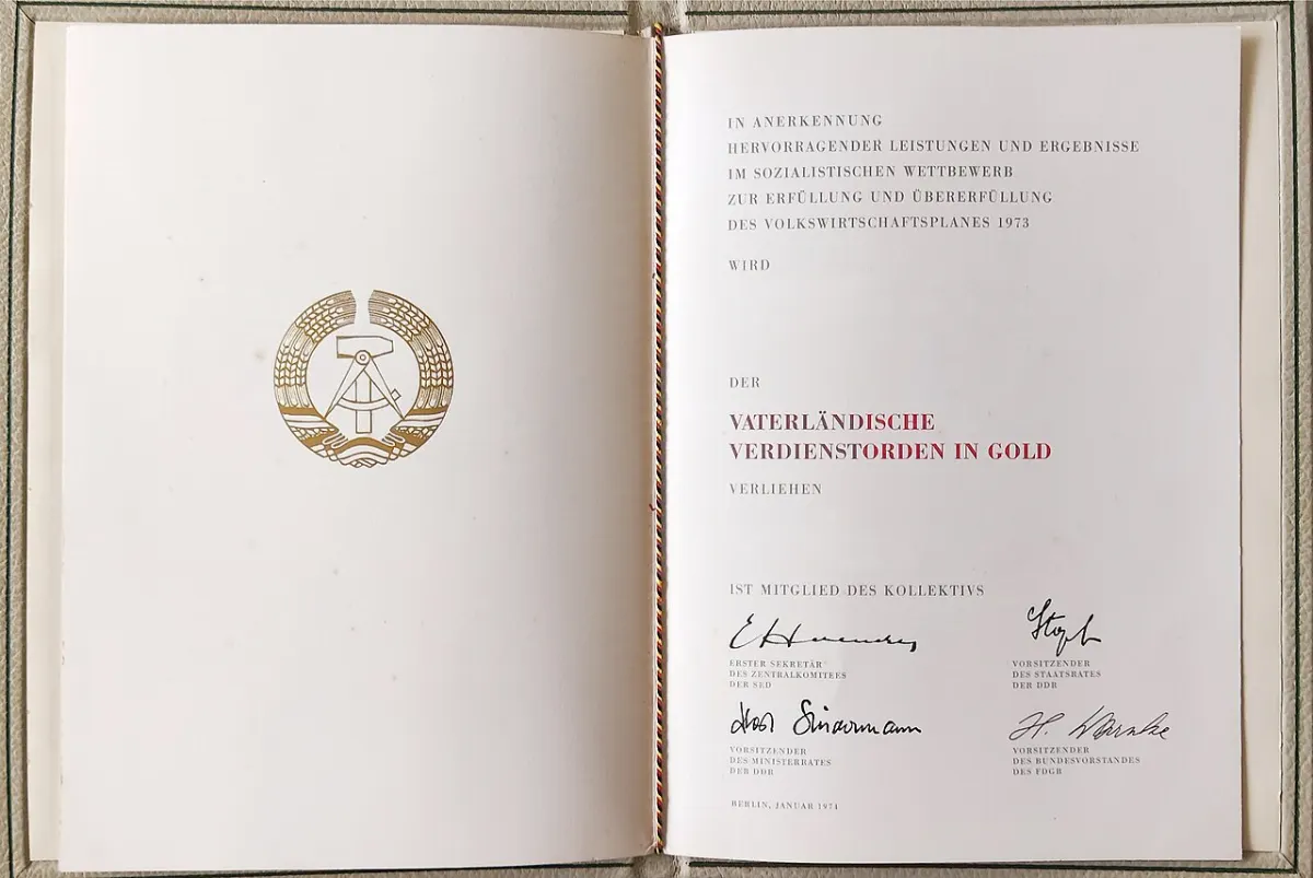 Online Certificate Generator - Patriotic Order of Merit in Gold - Award certificate - HO Kaufeck collective - Awarded Ber