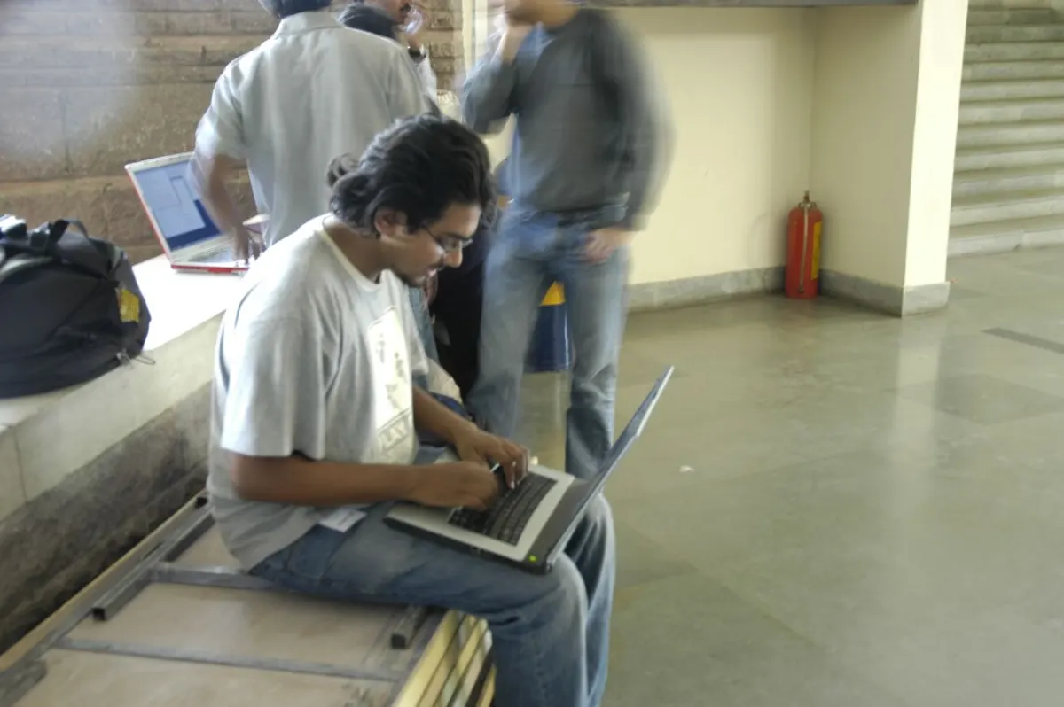 Online Code Editor - People using laptops