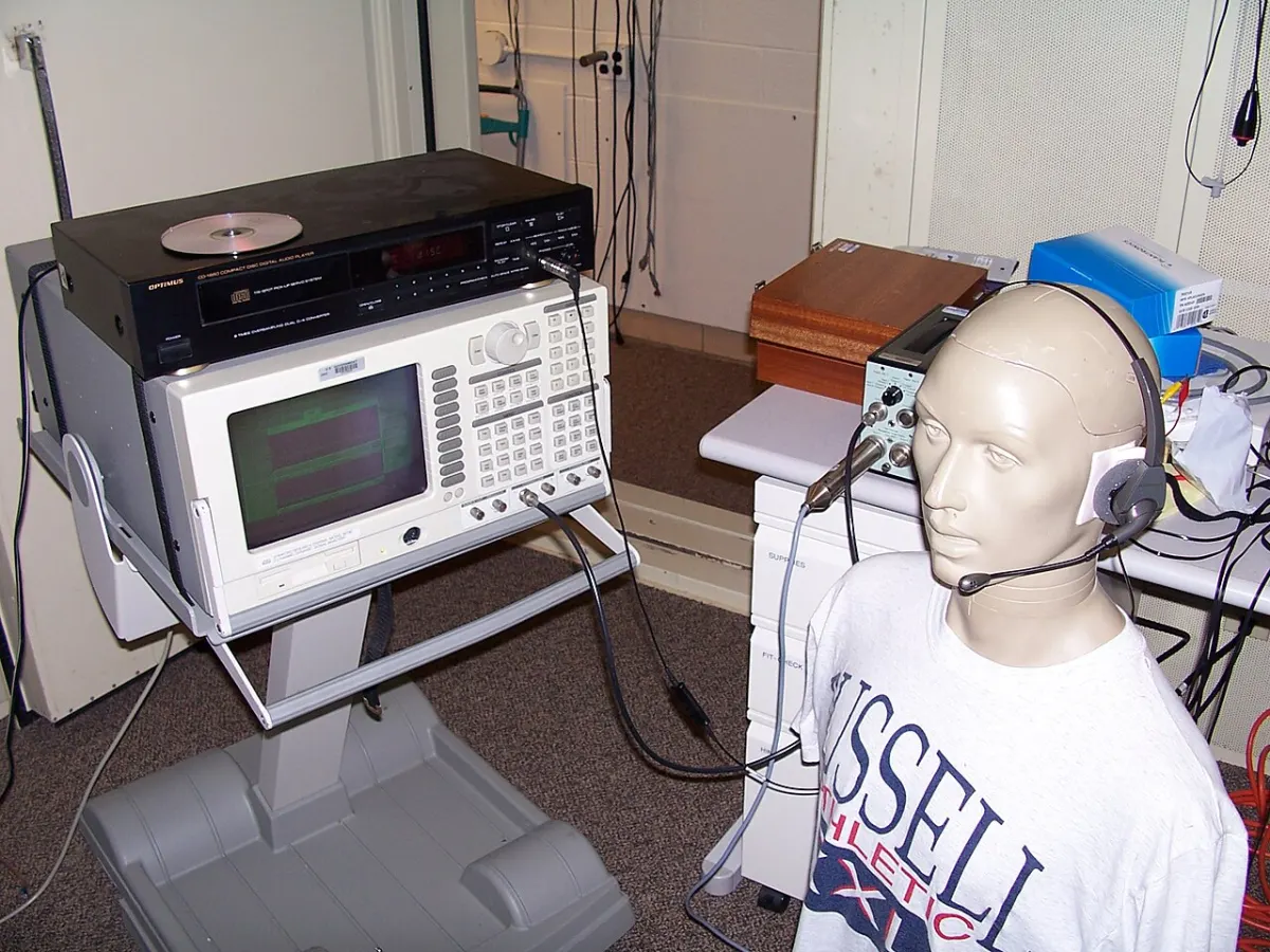 Online Complaint Portal - Testing output from call center operator headset