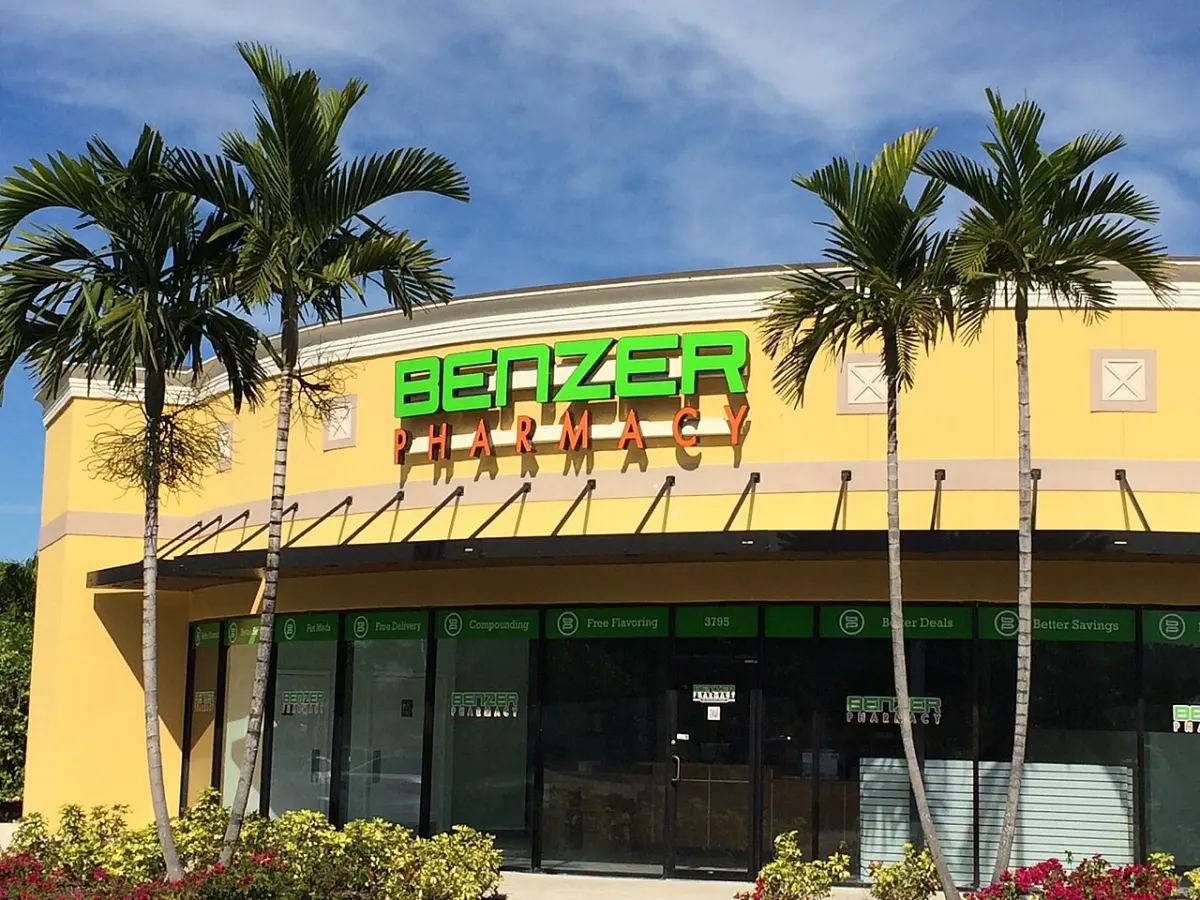 Online Pharmacy Store - Benzer Pharmacy store in Tamiami, Florida