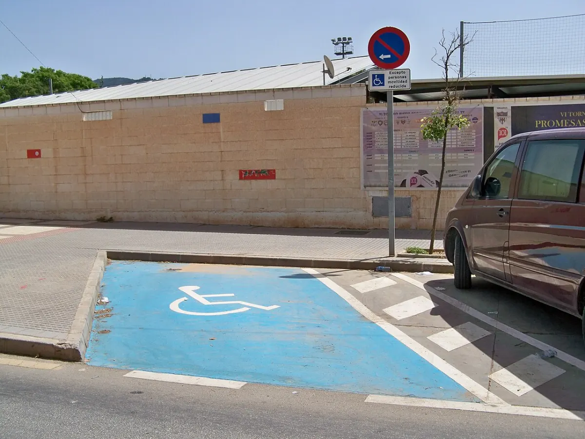 Parking Finder App - Disabled Parking Space in Virreina Neighbourhood