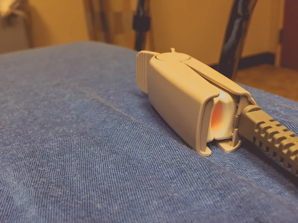 Patient Health Monitoring System - Hospital Pulse Oximeter
