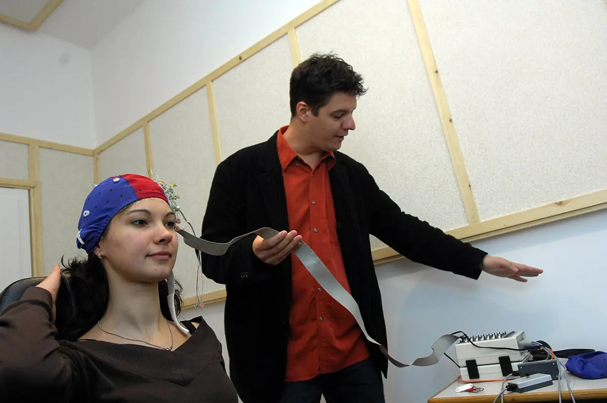 Personality Prediction from Text - Institut of Psychology Szeged EEG Laboratory 2