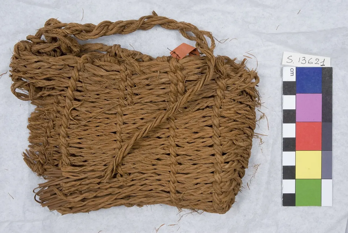 Ration Card Management System - Model of grain sack, plant fiber - Museo Egizio, Turin S
