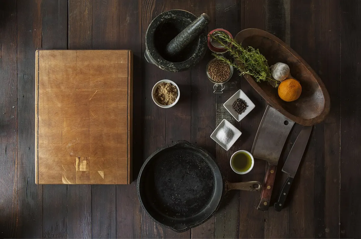 Recipe Sharing Website - Food-kitchen-cutting-board-cooking