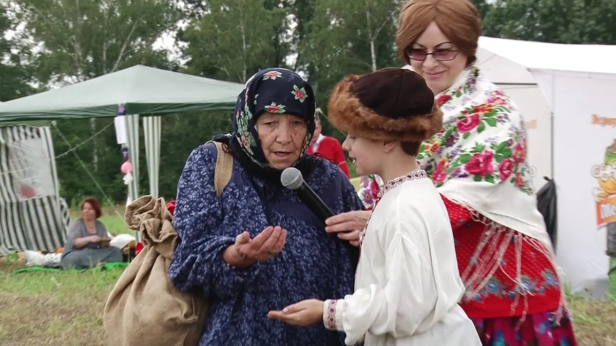 Speech-to-Text Tool - Reality Fairytale of the Horse and the Deer elderly woman speaking into microphone in Bere