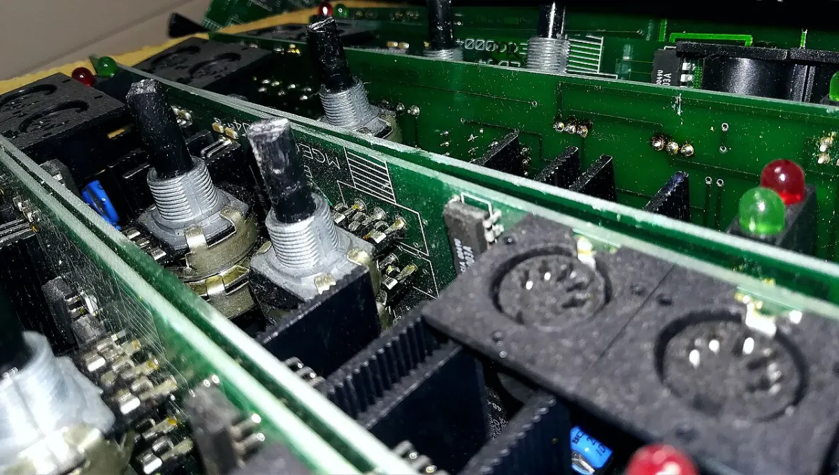 Stock Management Desktop App - Dust Hardware of a Desktop Computer