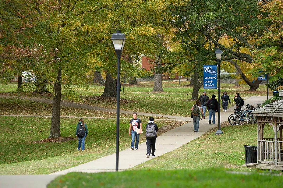 Student Information Portal - Berea College Campus students-06L