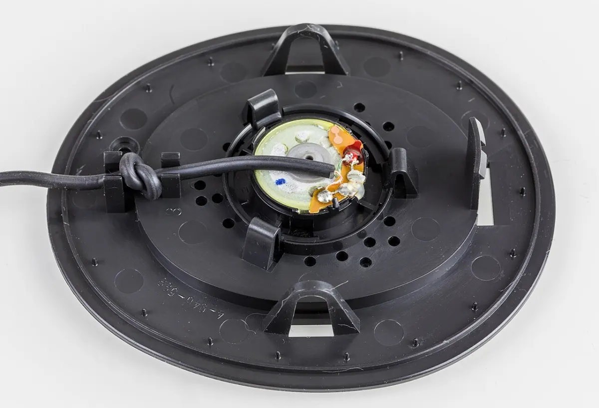 Text-to-Speech Tool - Sony MDR CD30 - loudspeaker-8977