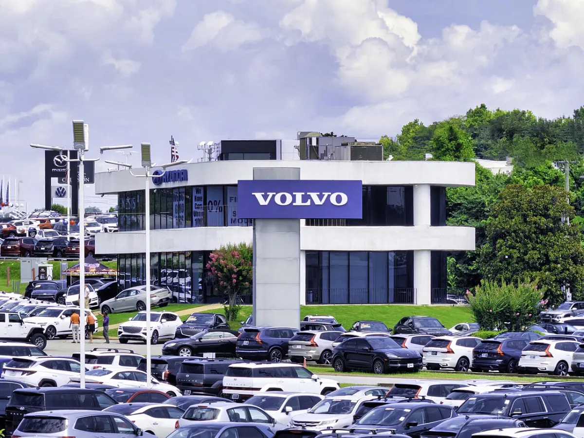 Used Car Listing Portal - A Volvo car dealership in Chattanooga, Tennessee