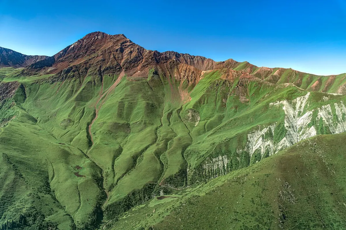 Wallpaper App - Mountain landscape in Khan Tengri Nature Park, Tien Shan - Aerial View