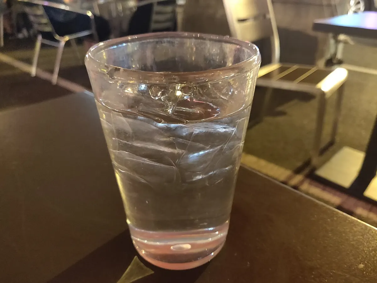 Water Reminder App - Glass of water ouside 2